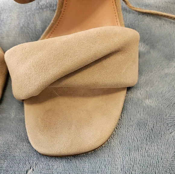 Vince Camuto Andrequa Sandal - Picture 9 of 13